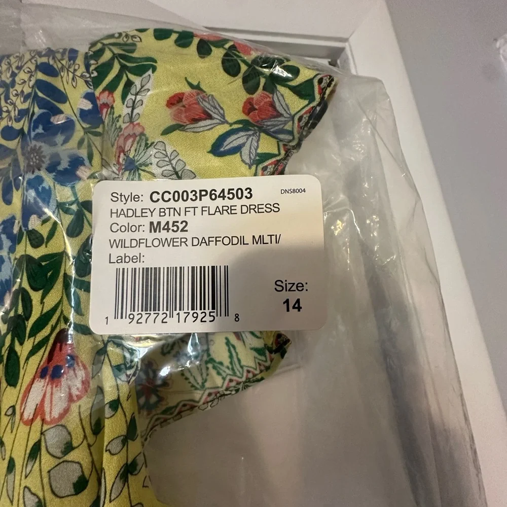 Alice + Olivia Yellow Floral V-Neck Mini Dress - Picture 2 of 10